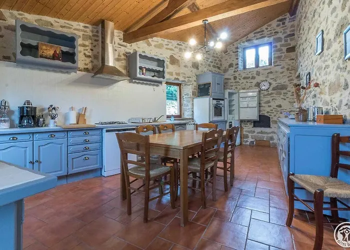 בית נופש La Ferme Des Hautins *