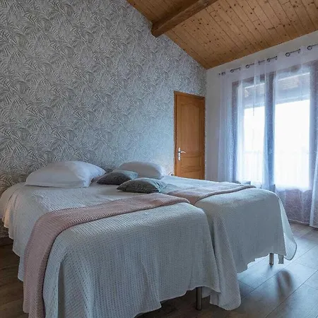 בית נופש La Ferme Des Hautins *
