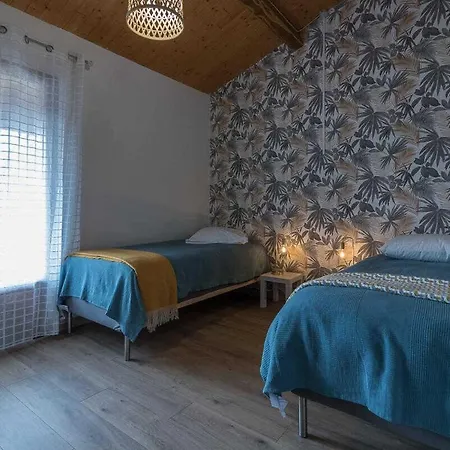 La Ferme Des Hautins בית נופש Rieucaze