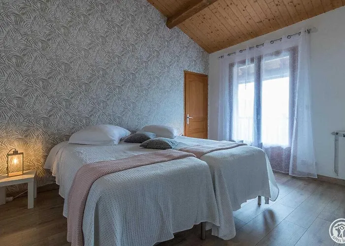 Feriehus La Ferme Des Hautins *